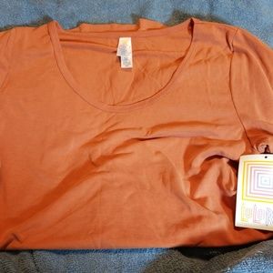 Super soft Classic T--NWT